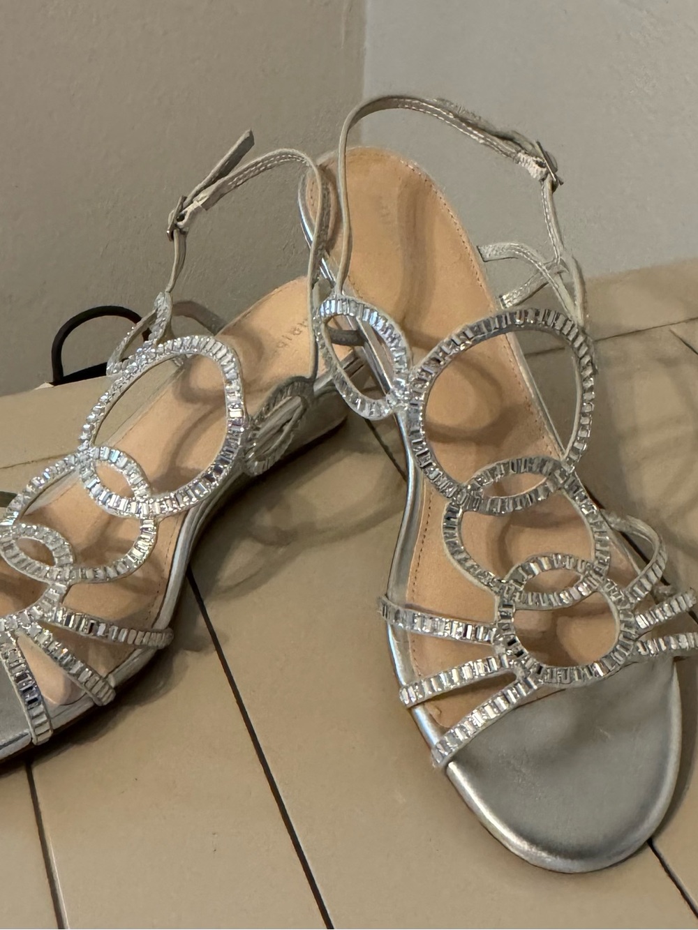 Maripe Silver Metallic Circular-Link Slingback Sandals